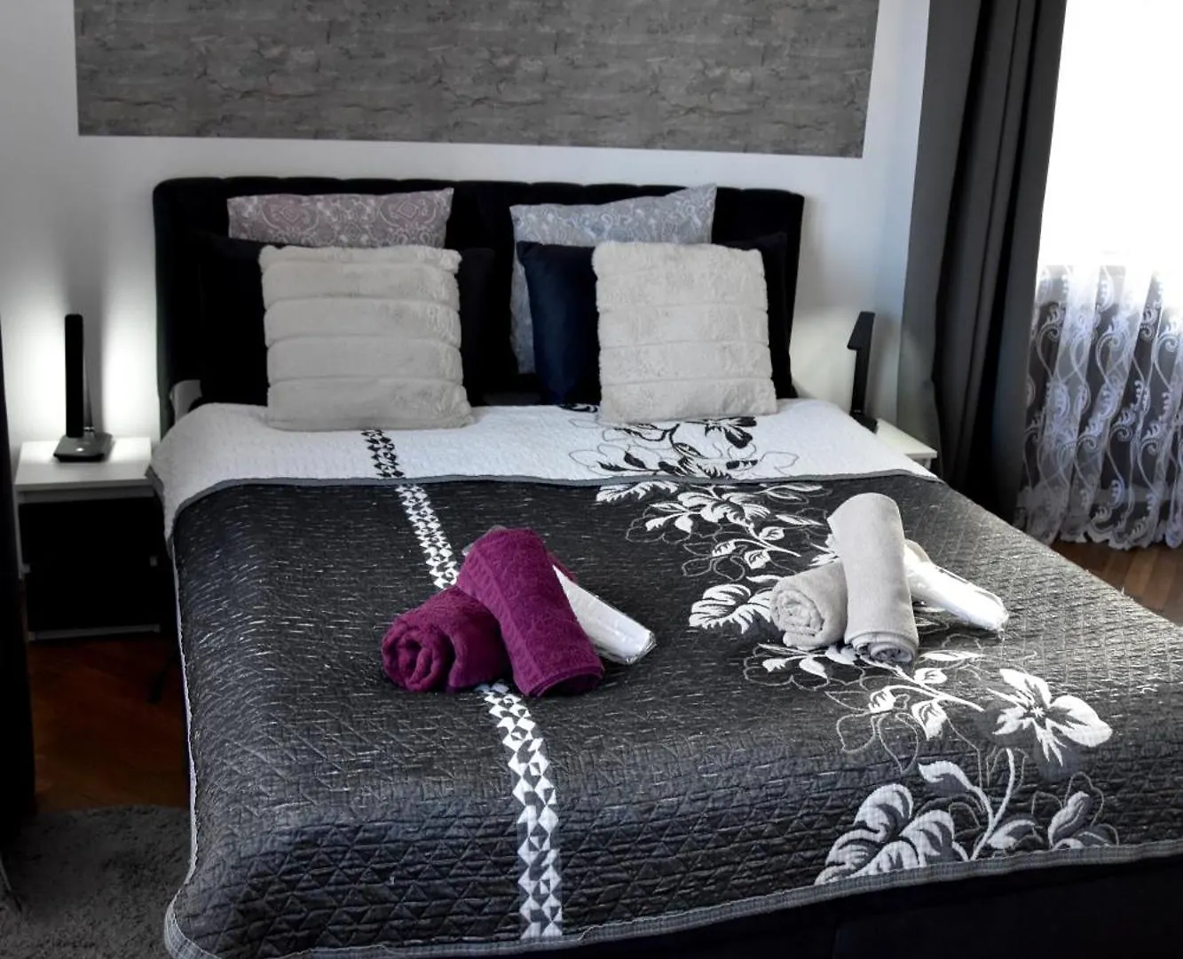 Apartament Night Premium Krakau Apartment